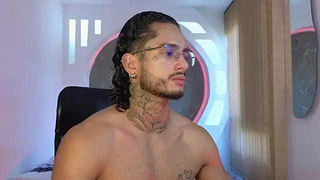 Snapshot of Alanrodgers chatting on 2, 12, 2025 Alanrodgers online show from 2, 12, 2025