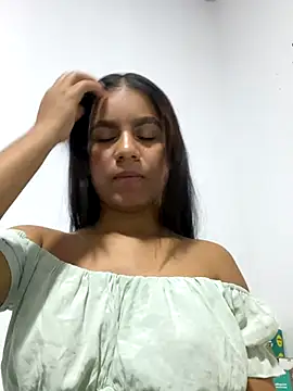 lineichun1708 online show from 24, 11, 2025