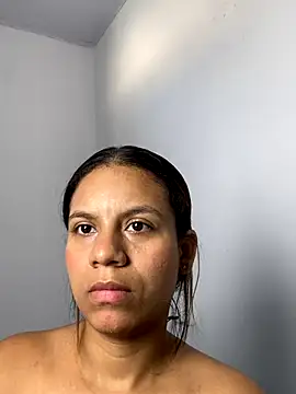 lineichun1708 online show from 19, 11, 2025