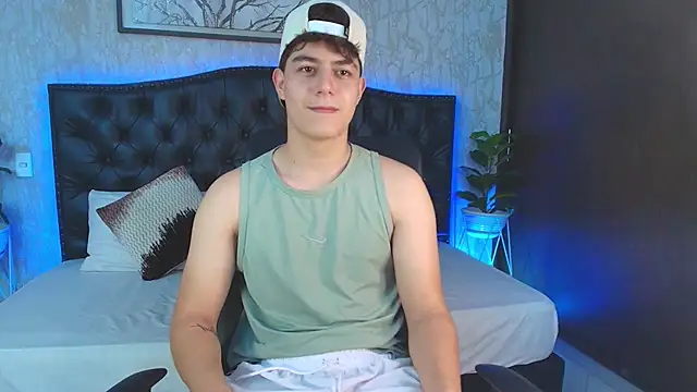 MaxxiCruzz online show from 25, 11, 2025