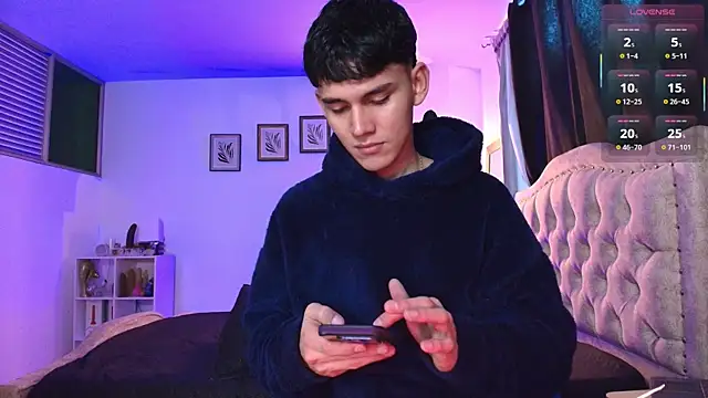 estebanperez 26 online show from 18, 11, 2025