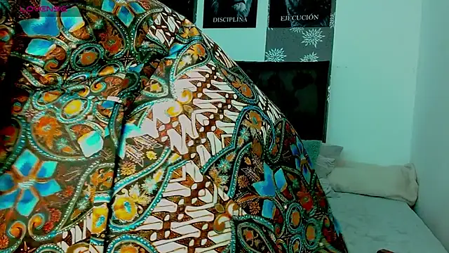 Snapshot of matthewlewis01 chatting on 18, 11, 2025 matthewlewis01 online show from 18, 11, 2025