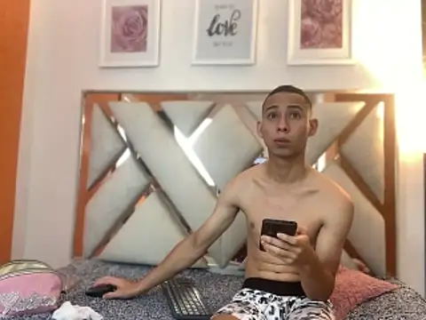 Antonella And Thiago online show from 24, 2, 2026