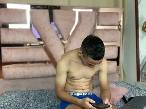 Antonella And Thiago online show from 18, 3, 2026