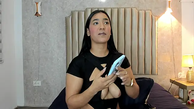 Snapshot of ArissDeLuna chatting on 18, 1, 2026 ArissDeLuna online show from 18, 1, 2026