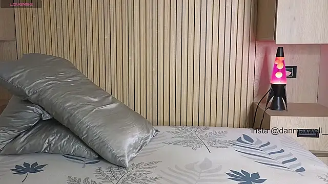 Danmaxwell  online show from 19, 3, 2026