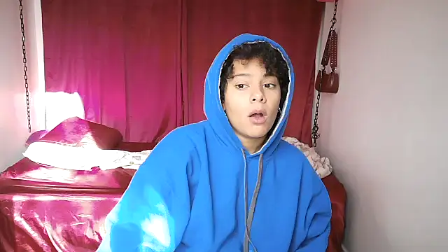 PrettyLittleProblem online show from 15, 11, 2025