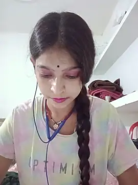 Mohnicute online show from 25, 5, 2026