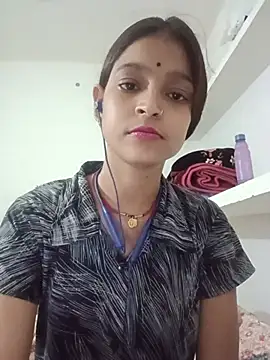 Mohnicute online show from 17, 5, 2026