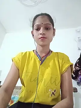 Snapshot of Mohnicute chatting on 4, 7, 2026 Mohnicute online show from 4, 7, 2026
