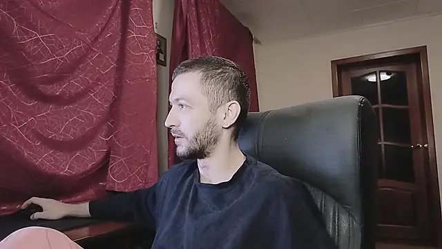 333Alone in theDark777 online show from 18, 11, 2025