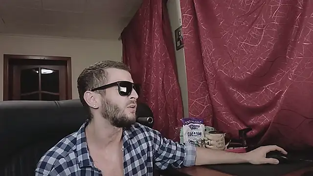 333Alone in theDark777 online show from 27, 11, 2025