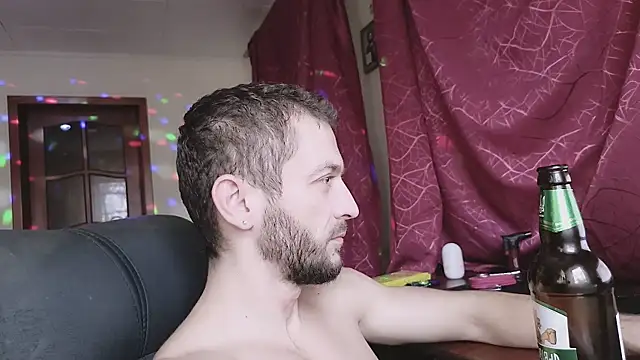 333Alone in theDark777 online show from 28, 11, 2025