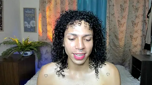 Snapshot of Angel_White25 chatting on 7, 2, 2026 Angel White25 online show from 7, 2, 2026