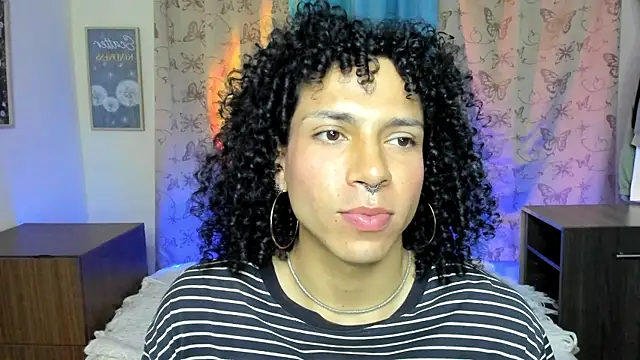 Snapshot of Angel_White25 chatting on 22, 12, 2025 Angel White25 online show from 22, 12, 2025