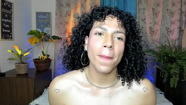 Snapshot of Angel_White25 chatting on 1, 2, 2026 Angel White25 online show from 1, 2, 2026