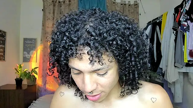 Snapshot of Angel_White25 chatting on 17, 2, 2026 Angel White25 online show from 17, 2, 2026