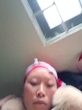 Snapshot of girl-hot2x chatting on 2, 2, 2026 girl-hot2x online show from 2, 2, 2026