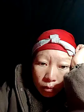 girl-hot2x online show from 19, 12, 2025