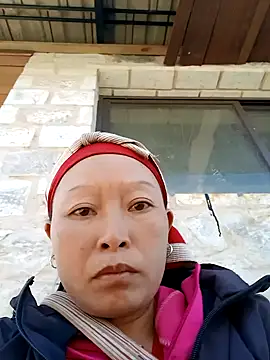 girl-hot2x online show from 22, 12, 2025