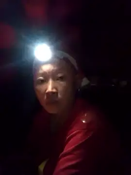 girl-hot2x online show from 21, 12, 2025