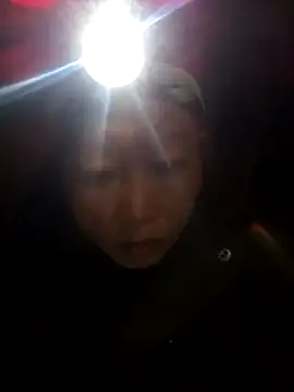 girl-hot2x online show from 20, 12, 2025