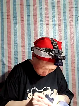 girl-hot2x online show from 10, 4, 2026