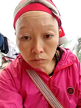 girl-hot2x online show from 20, 3, 2026