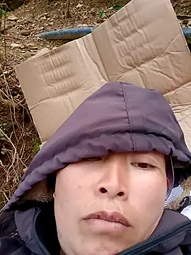 girl-hot2x online show from 14, 1, 2026