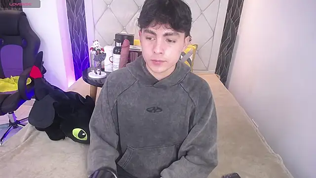 Samu FoXXX online show from 17, 11, 2025