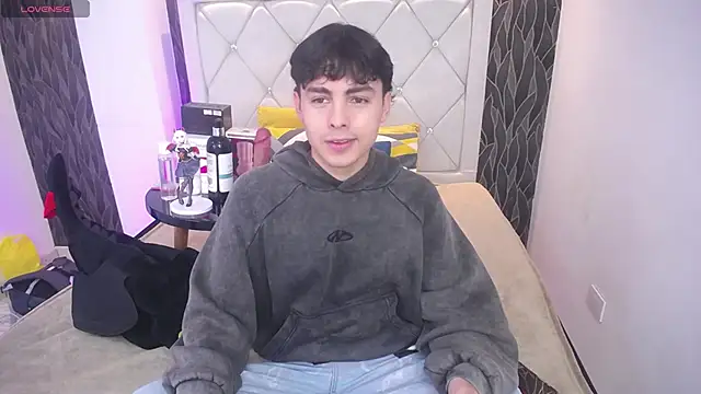 Samu FoXXX online show from 21, 11, 2025