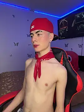 Snapshot of divine_philp77 chatting on 12, 11, 2025 divine philp77 online show from 12, 11, 2025