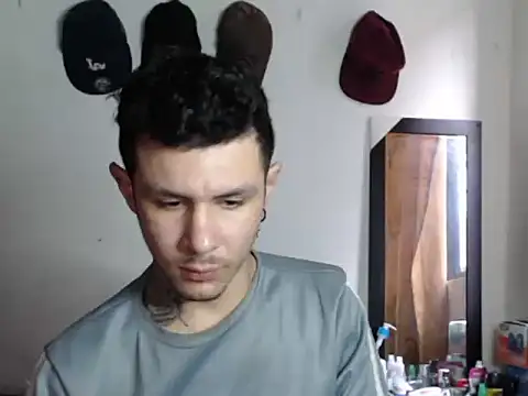 damiansexyboy69 online show from 2, 12, 2025