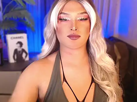 Snapshot of UrGoddess_Sofia chatting on 8, 2, 2026 UrGoddess Sofia online show from 8, 2, 2026