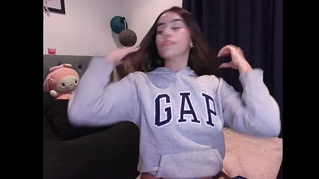 lauren clauz online show from 25, 11, 2025