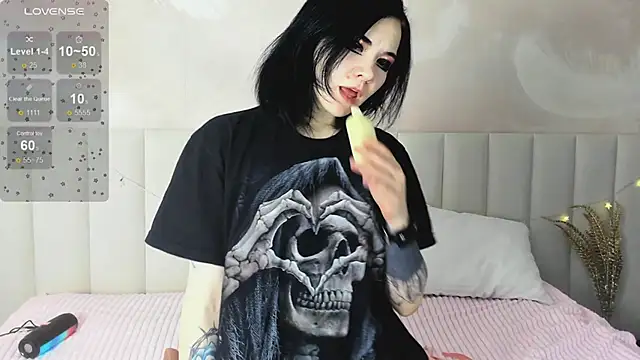 Lina Moony online show from 8, 1, 2026