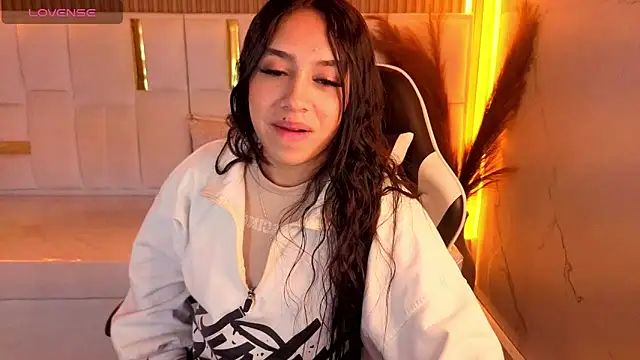 Snapshot of Juliana_Tx chatting on 26, 2, 2026 Juliana Tx online show from 26, 2, 2026