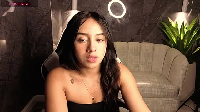 Snapshot of Juliana_Tx chatting on 13, 2, 2026 Juliana Tx online show from 13, 2, 2026