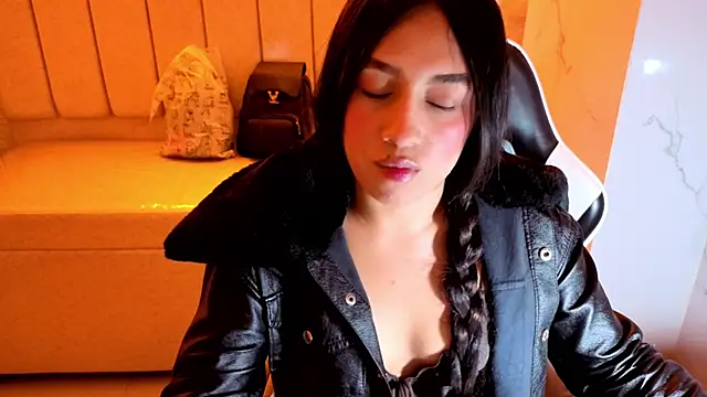 Snapshot of Juliana_Tx chatting on 16, 12, 2025 Juliana Tx online show from 16, 12, 2025