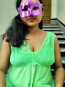 Snapshot of Hot-ruma chatting on 16, 11, 2025 Hot-ruma online show from 16, 11, 2025