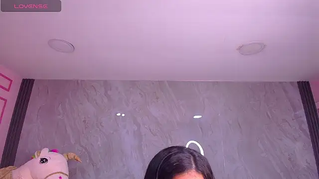 Snapshot of Violetta_jhonson_a chatting on 16, 11, 2025 Violetta jhonson a online show from 16, 11, 2025