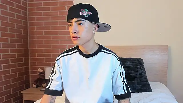 Snapshot of ThiagoDV chatting on 18, 7, 2026 ThiagoDV online show from 18, 7, 2026