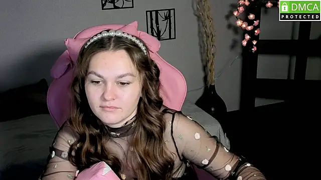 LoLi Liiaaa online show from 14, 11, 2025