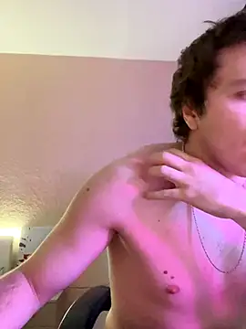 Snapshot of Gusman112 chatting on 1, 12, 2025 Gusman112 online show from 1, 12, 2025