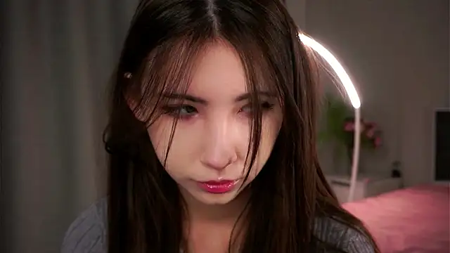 NanceeWestaway online show from 23, 11, 2025