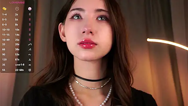 NanceeWestaway online show from 17, 12, 2025