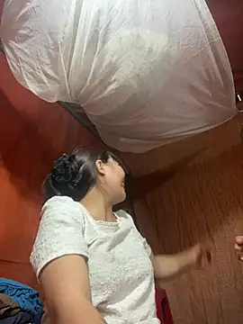 xu-ka online show from 15, 4, 2026