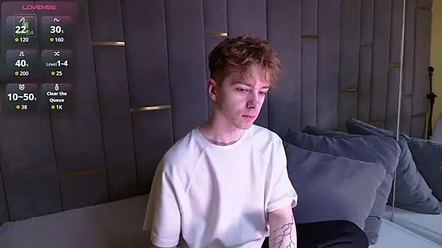 Paul Holt online show from 26, 11, 2025