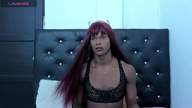 Amanda Fox  online show from 28, 11, 2025