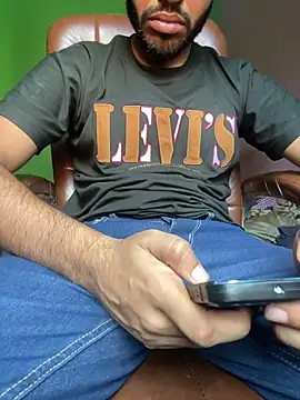hotyyyyjonny online show from 3, 6, 2026